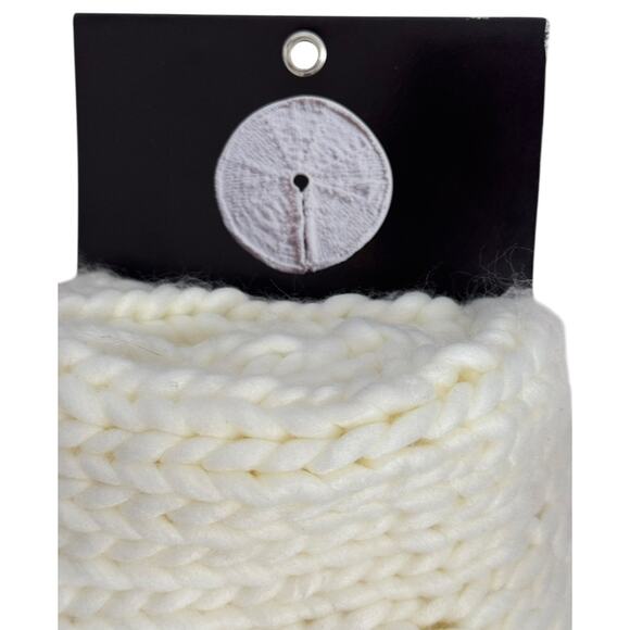 NEW Christmas Shoppe Ivory Chunky Knit Tree Skirt 30" Holiday Decor NIP - Picture 4 of 5